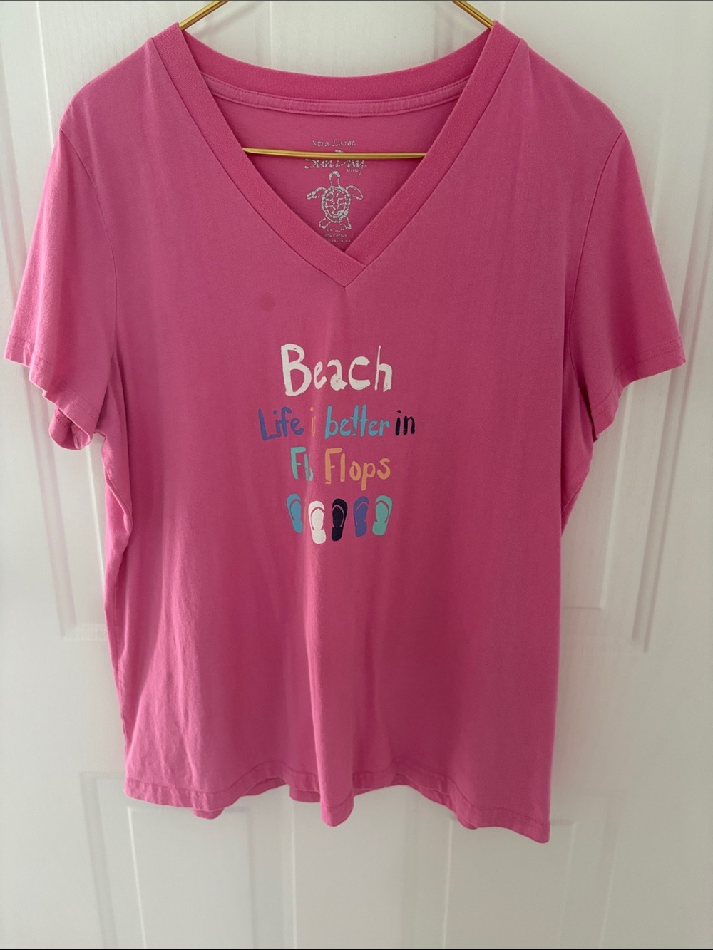 Sun Day Pink Tee with Silver Turtle Graphic